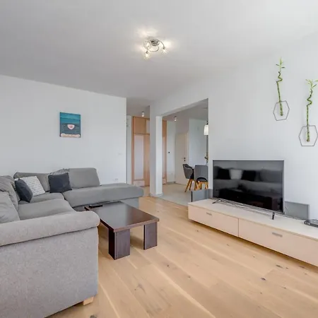 Modern Marija With The Balcony And The Sea View Apartamento