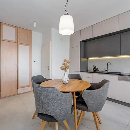 Apartamento Modern Marija With The Balcony And The Sea View