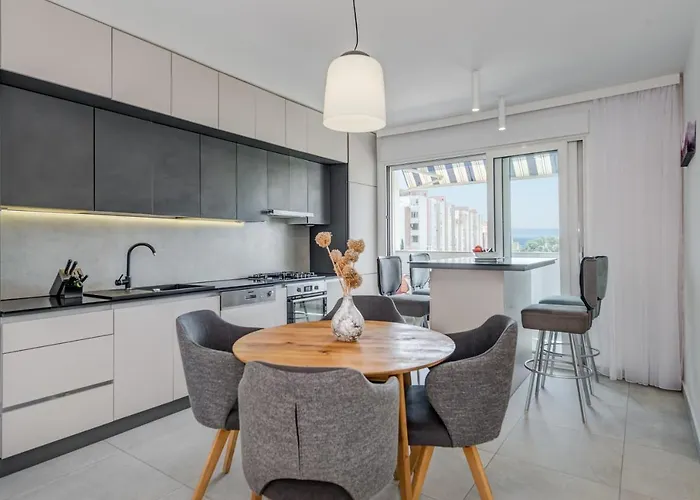 Modern Marija With The Balcony And The Sea View 아파트 스플리트